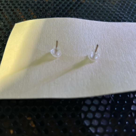 Faux Gold Diamond-Shaped Earrings - Picture 2 of 2